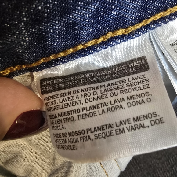 Levi's Button Fly Distressed Denim Shorts Ladies Size 28 - Picture 4 of 11